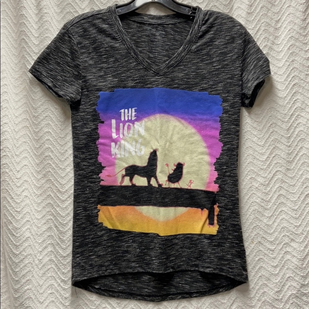 Disney’s The Lion King size XS t-shirt
